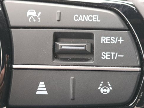 Used 2023 Honda HR-V Sport image 9