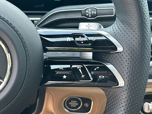 New 2026 Mercedes-Benz GLS 450 4MATIC image 28
