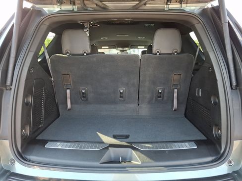 Used 2023 Chevrolet Tahoe RST AWD/4WD image 33