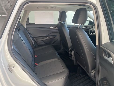 New 2026 Volkswagen Taos SE AWD/4WD image 34