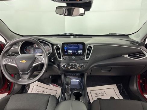 Used 2024 Chevrolet Malibu LT image 37