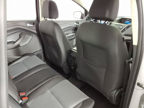 Used 2017 Ford Escape SE FWD image 11