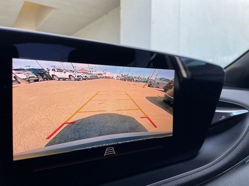 Used 2025 Buick Envista Preferred image 23