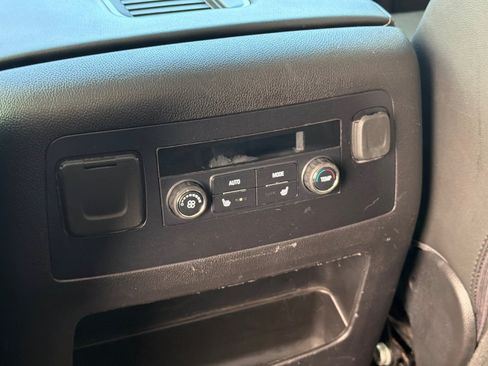 Used 2018 Chevrolet Tahoe Premier w/ RST Edition AWD/4WD image 16