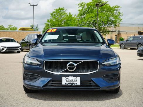 Used 2020 Volvo S60 T5 Momentum w/ Protection Package FWD image 2