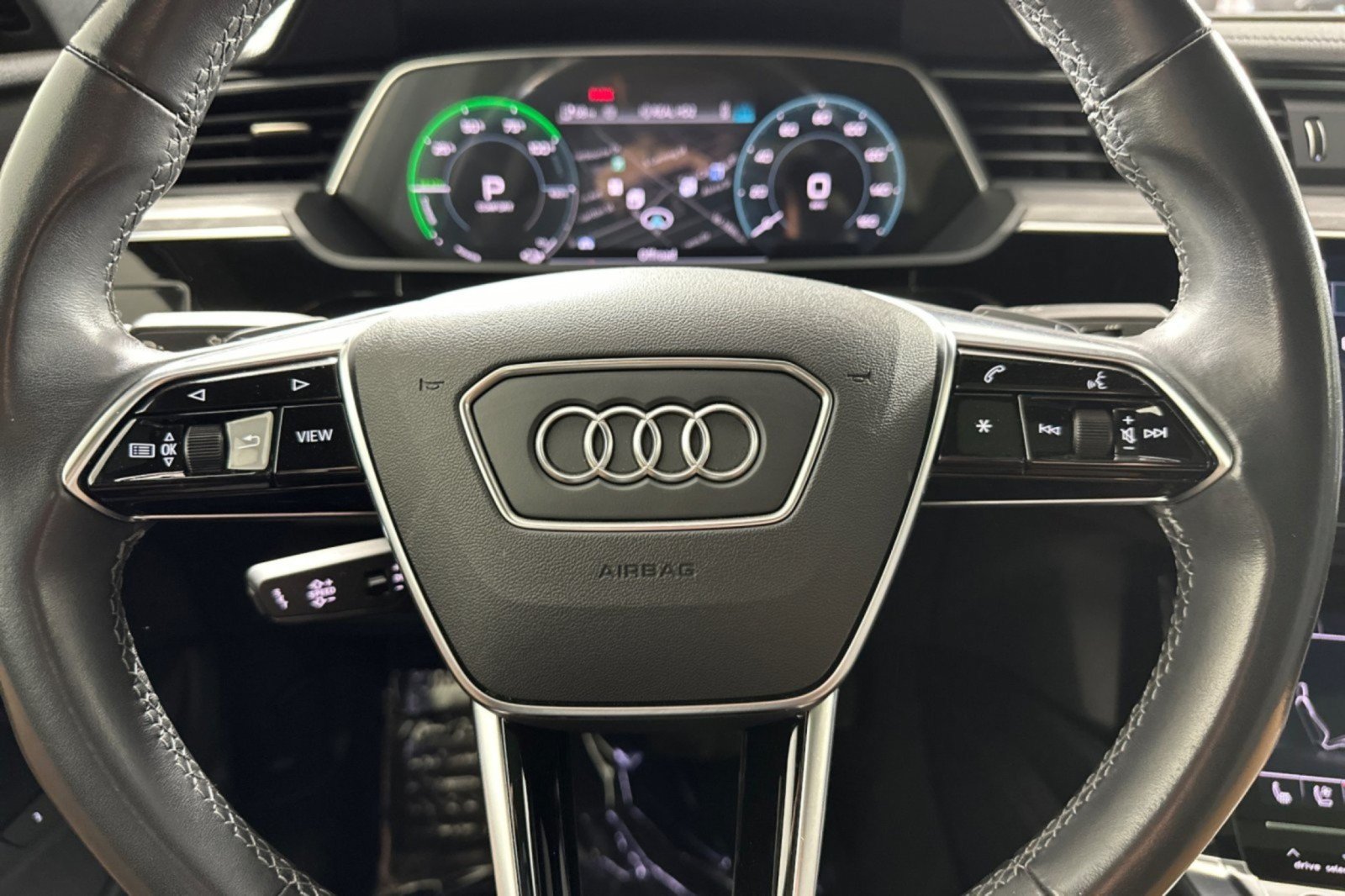 Used 2024 Audi Q8 e-tron Premium Plus AWD/4WD image 22