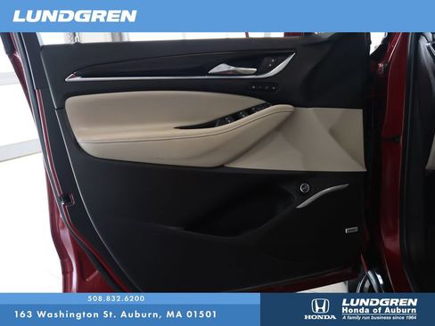 Used 2018 Buick Enclave Premium w/ Experience Buick Package AWD/4WD image 9
