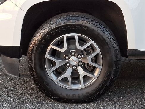 Certified 2021 GMC Canyon AT4 AWD/4WD image 8