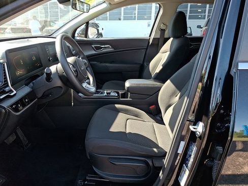 Used 2024 Kia Sportage LX FWD image 13