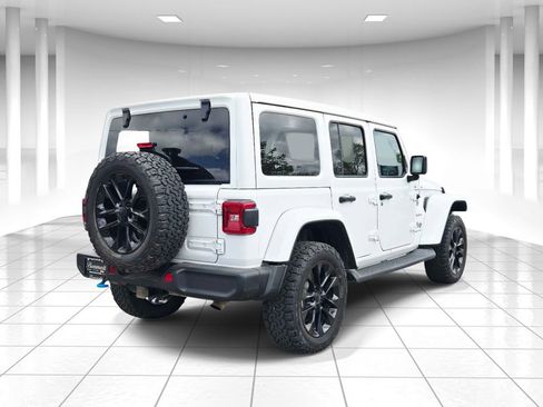 Used 2023 Jeep Wrangler Unlimited Sahara w/ Cold Weather Group image 3