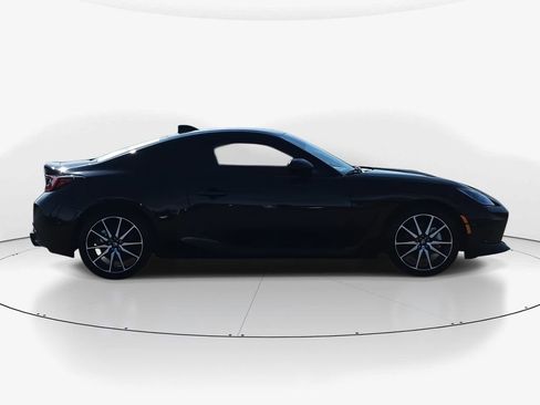 Used 2023 Toyota GR86 Base w/ ALL Weather Mat Package (TMS) image 3