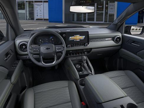 New 2026 Chevrolet Colorado ZR2 w/ Technology Package AWD/4WD image 39