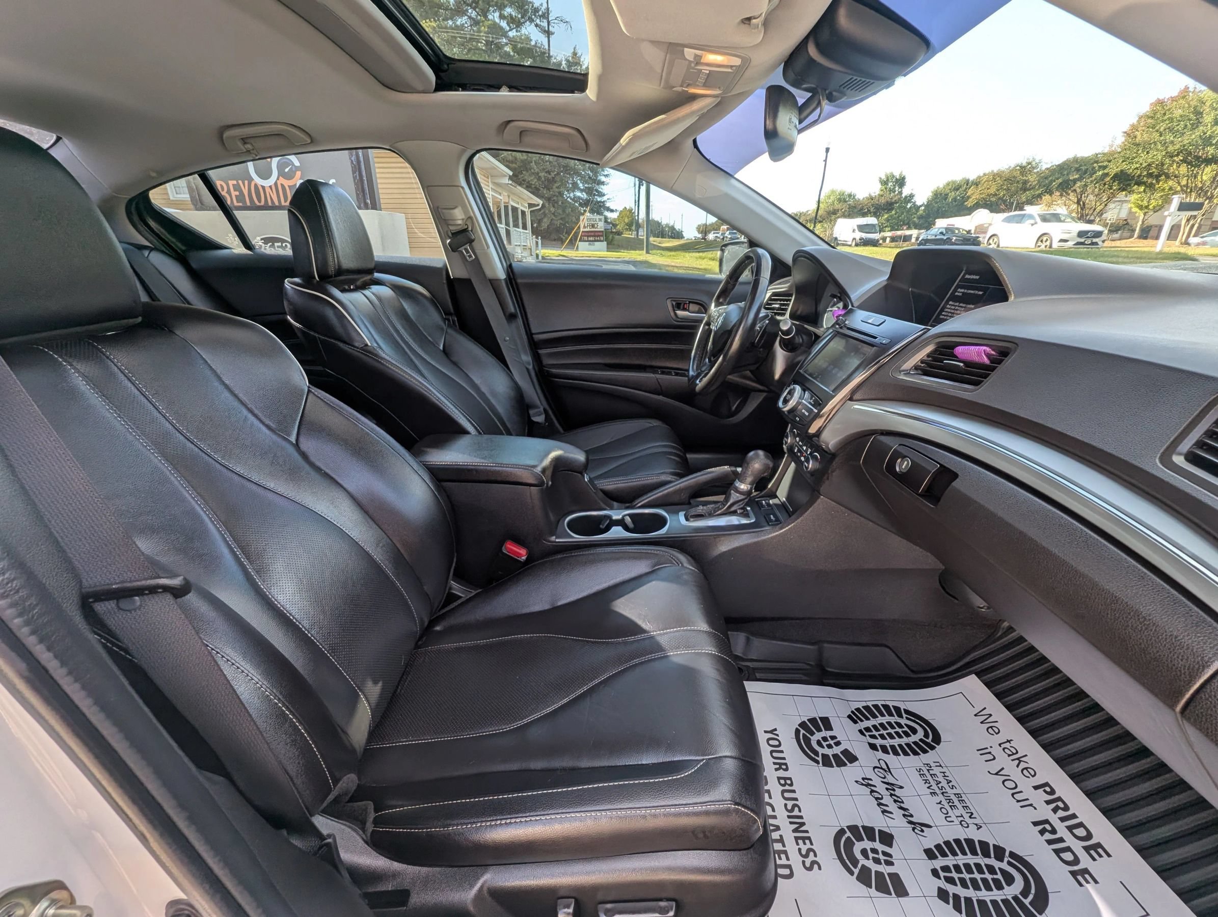 Used 2020 Acura ILX w/ Technology Package FWD image 40