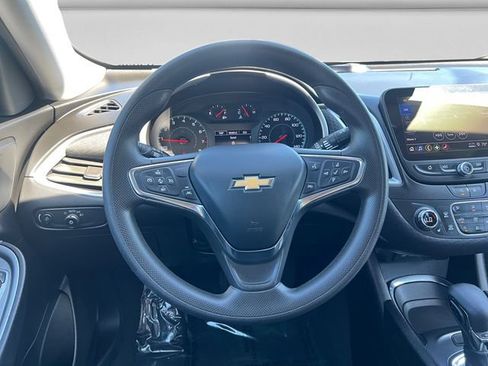 Used 2023 Chevrolet Malibu LT FWD image 13