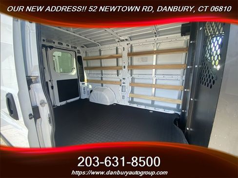 Used 2025 RAM ProMaster 2500 w/ U-Haul Equipment Group FWD image 27