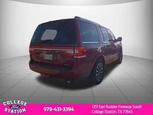 Used 2015 Lincoln Navigator 2WD image 4