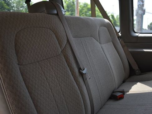 Used 2023 Chevrolet Express 3500 LT w/ LT Preferred Equipment Group RWD image 23