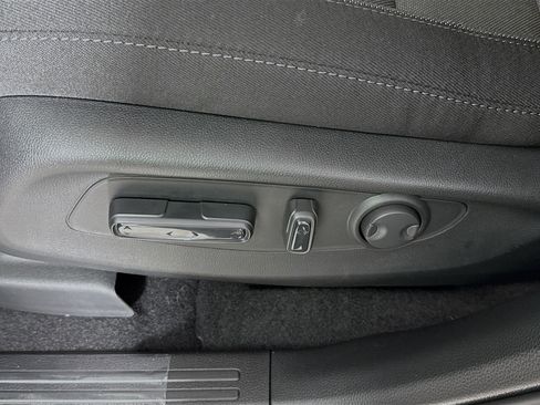 Used 2026 Honda CR-V EX image 21