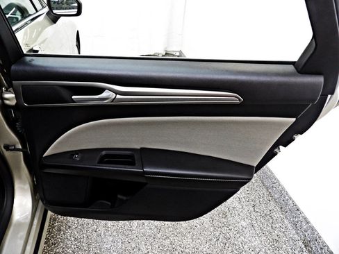 Used 2018 Ford Fusion S image 12