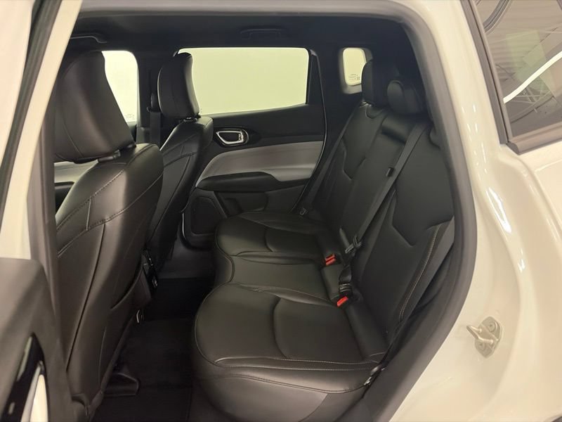 Used 2024 Jeep Compass Limited AWD/4WD image 14