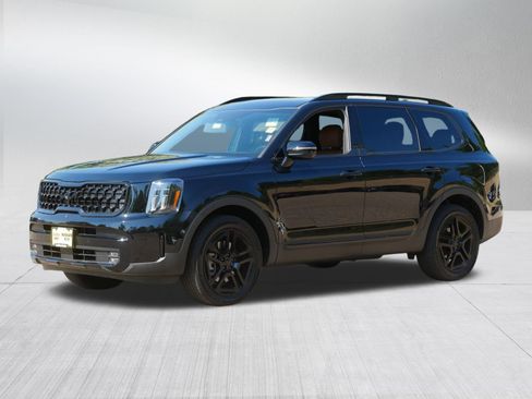 Certified 2025 Kia Telluride SX Prestige X-Line AWD/4WD image 3