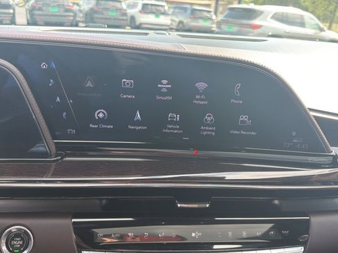 Used 2023 Cadillac Escalade ESV Sport Platinum w/ LPO, ONYX Package image 21