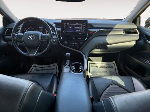 Used 2021 Toyota Camry SE w/ Convenience Package FWD image 10