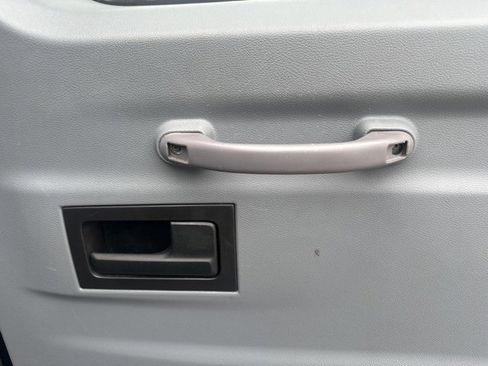 Used 2018 Ford Transit 150 XL image 20