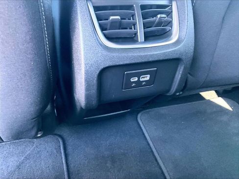 Used 2023 Chevrolet Blazer LT AWD/4WD image 28