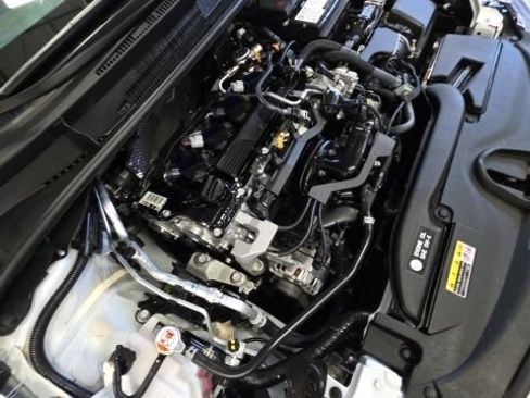 Used 2025 Toyota Corolla LE FWD image 24