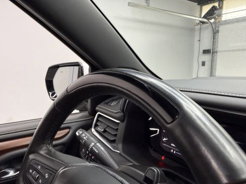 Used 2023 GMC Yukon XL Denali Ultimate w/ LPO, Floor Liner Package image 22