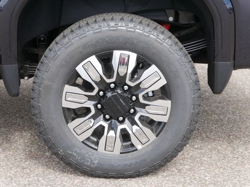 New 2026 GMC Sierra 3500 Denali w/ Denali Reserve Package AWD/4WD image 3