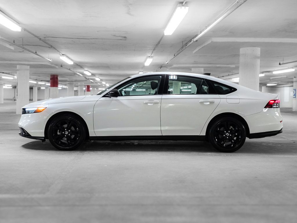 Used 2025 Honda Accord SE image 12