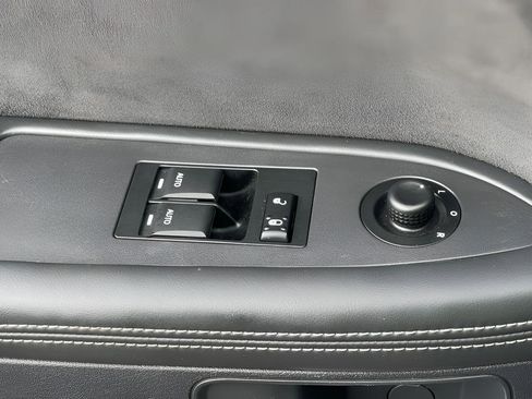 Used 2008 Dodge Challenger SRT8 image 44