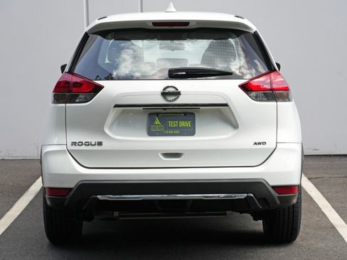 Used 2017 Nissan Rogue S AWD/4WD image 42