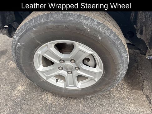 Used 2019 Jeep Wrangler Sport image 13