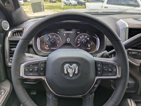 New 2026 RAM 3500 Laramie AWD/4WD image 21