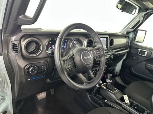 Used 2023 Jeep Wrangler Unlimited w/ Cold Weather Group image 13