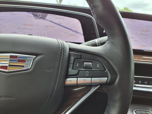 Used 2021 Cadillac Escalade Premium Luxury Platinum image 29