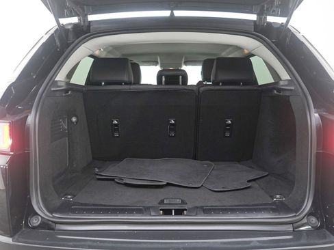 Used 2018 Land Rover Range Rover Evoque SE image 18