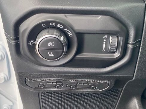 New 2026 Jeep Gladiator Mojave image 28