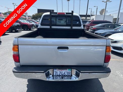 Used 2004 Toyota Tacoma PreRunner RWD image 5
