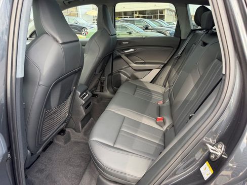 Certified 2025 Audi Q6 e-tron Premium Plus w/ Premium Plus image 19