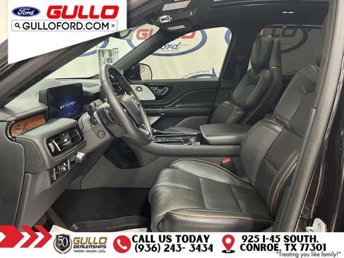 Used 2025 Lincoln Aviator Black Label AWD/4WD image 29