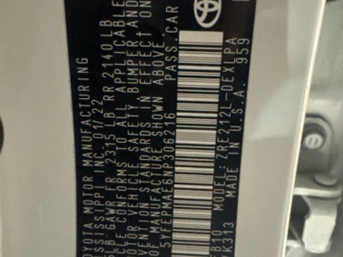 Used 2022 Toyota Corolla LE image 45