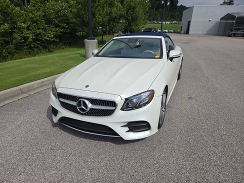 Used 2018 Mercedes-Benz E 400 Cabriolet image 2