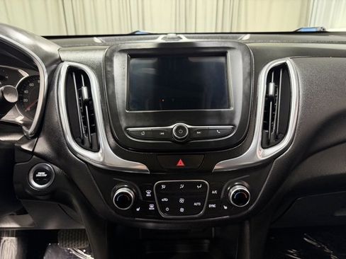 Used 2019 Chevrolet Equinox LT image 14