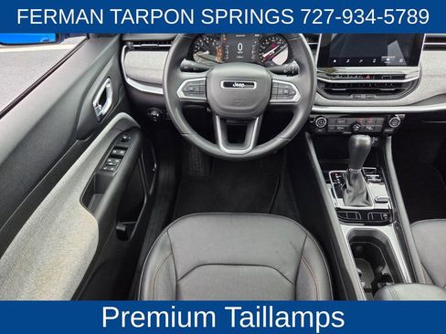 Used 2022 Jeep Compass Latitude w/ Sun and Sound Group AWD/4WD image 16