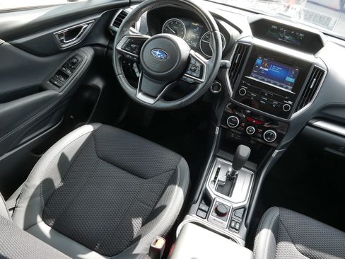 Used 2023 Subaru Forester Premium AWD/4WD image 9