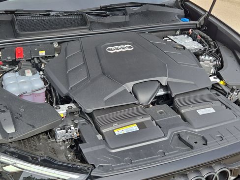 New 2026 Audi Q8 Premium Plus AWD/4WD image 10